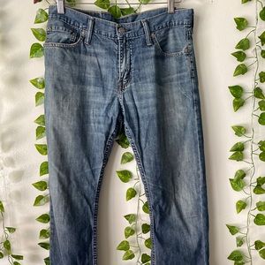 Vintage LEVI'S blue men's jeans in size W30 L30